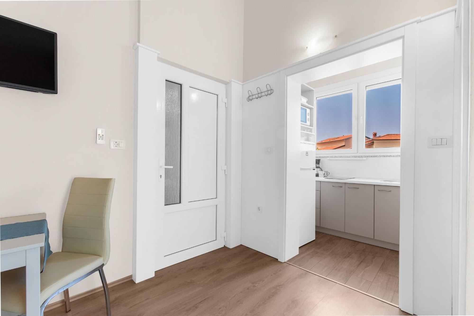 Villa Hope - Apartments With Shared Pool Poreč Quarto foto