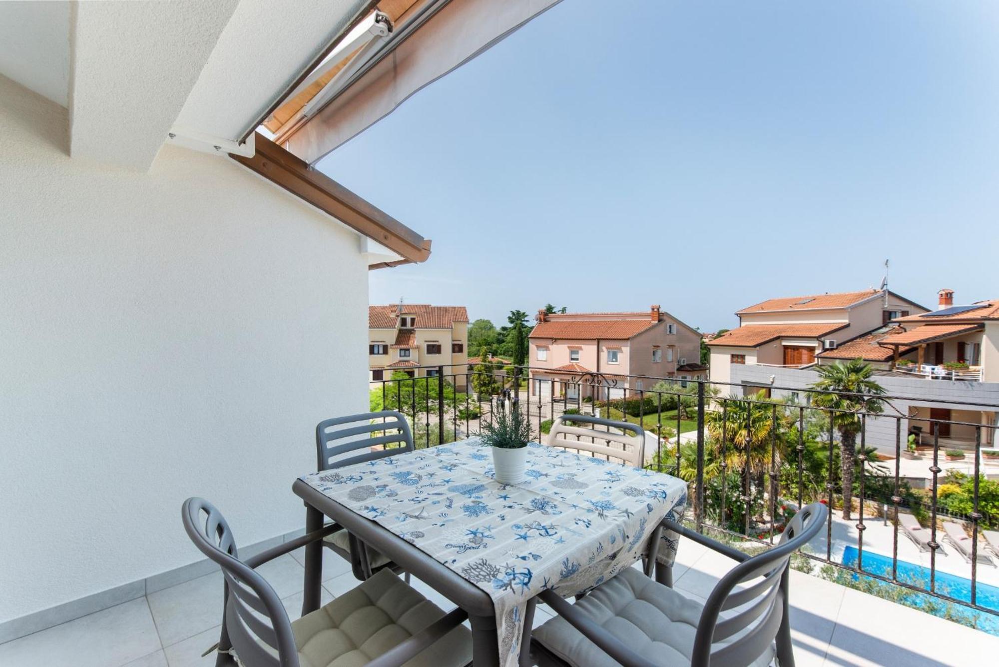 Villa Hope - Apartments With Shared Pool Poreč Quarto foto